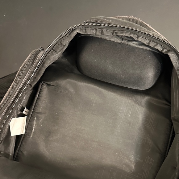 OGIO Renegade RSS Charcoal Men's Backpack - Picture 3 of 4